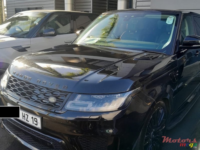 2019' Land Rover Range Rover Sport photo #1