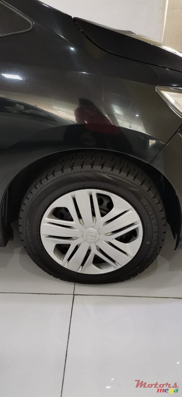 2019' Honda Fit photo #5