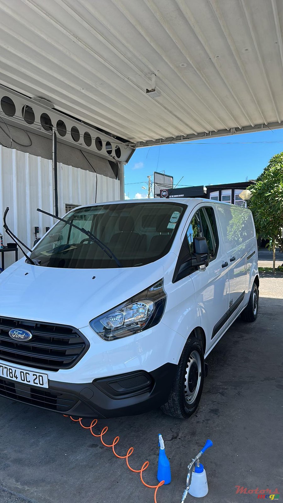2020' Ford Transit Custom Panel van photo #3