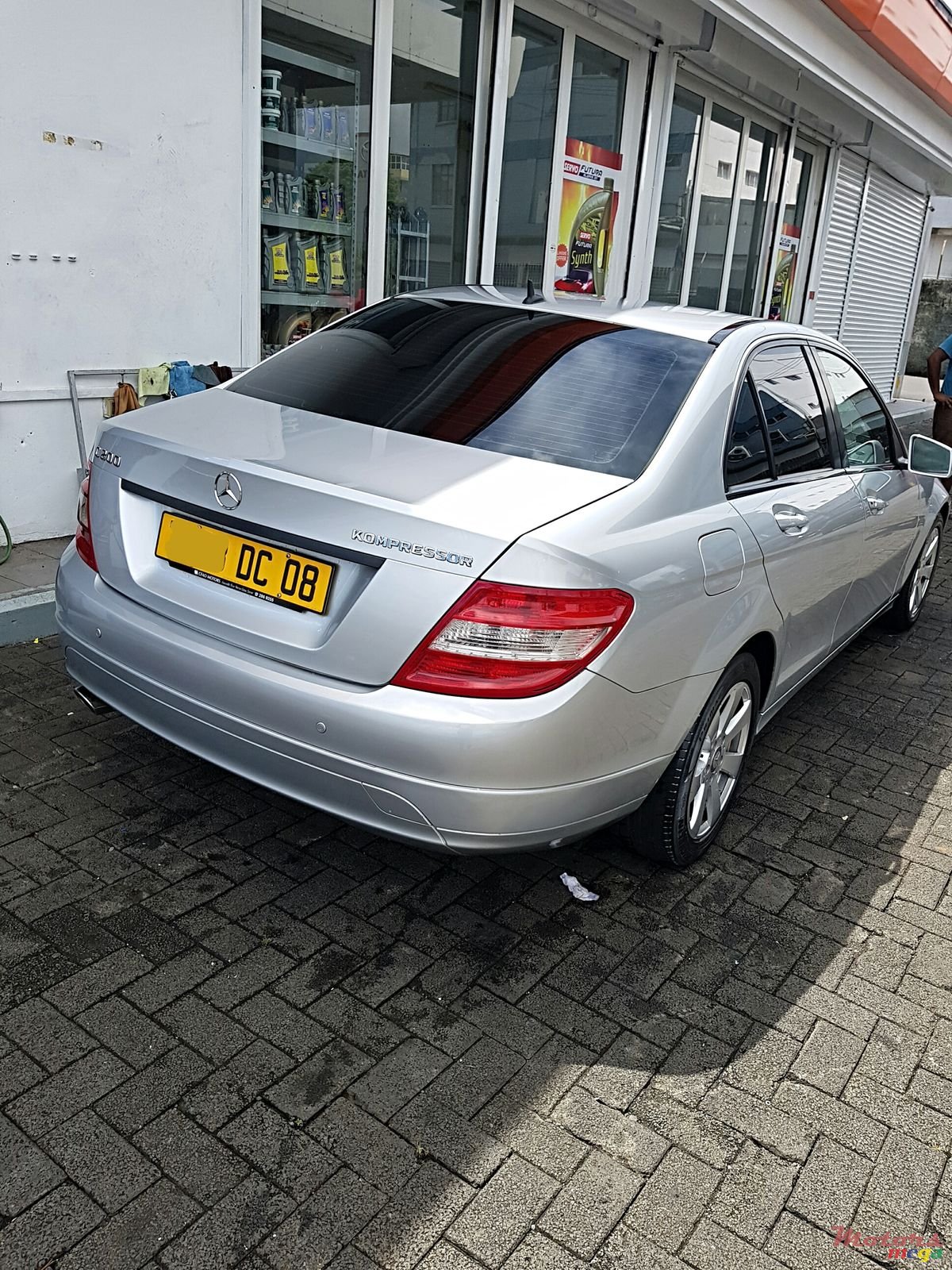 2008' Mercedes-Benz C-Class c200 kompressor automatic photo #6