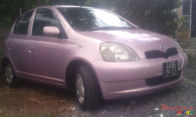 2001' Toyota photo #1