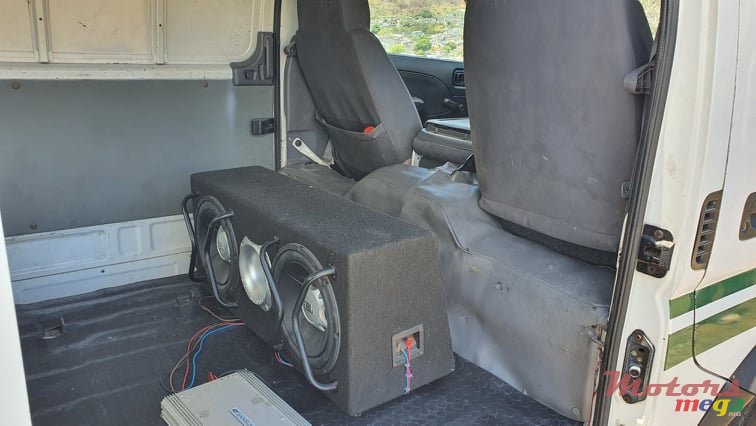 2008' Nissan photo #6