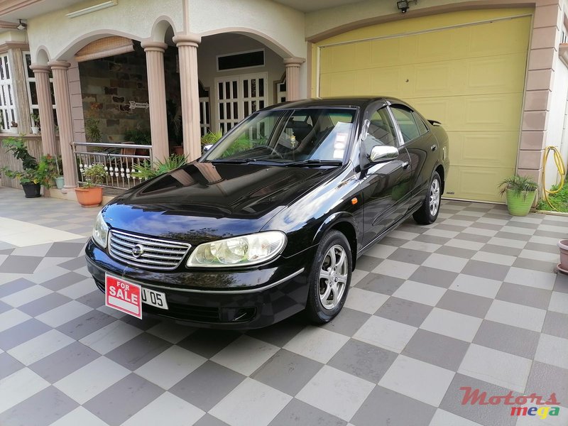 2005' Nissan Sunny photo #1