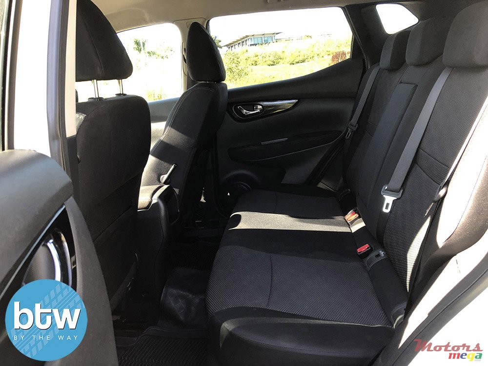 2015' Nissan Qashqai photo #4