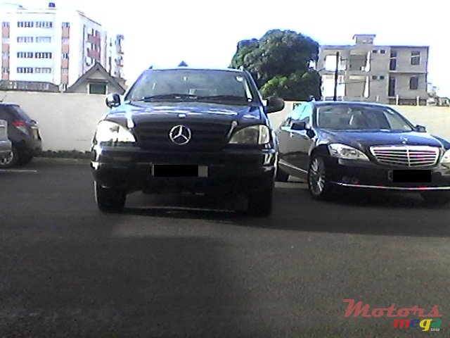 2000' Mercedes-Benz ML 270 CDI photo #1