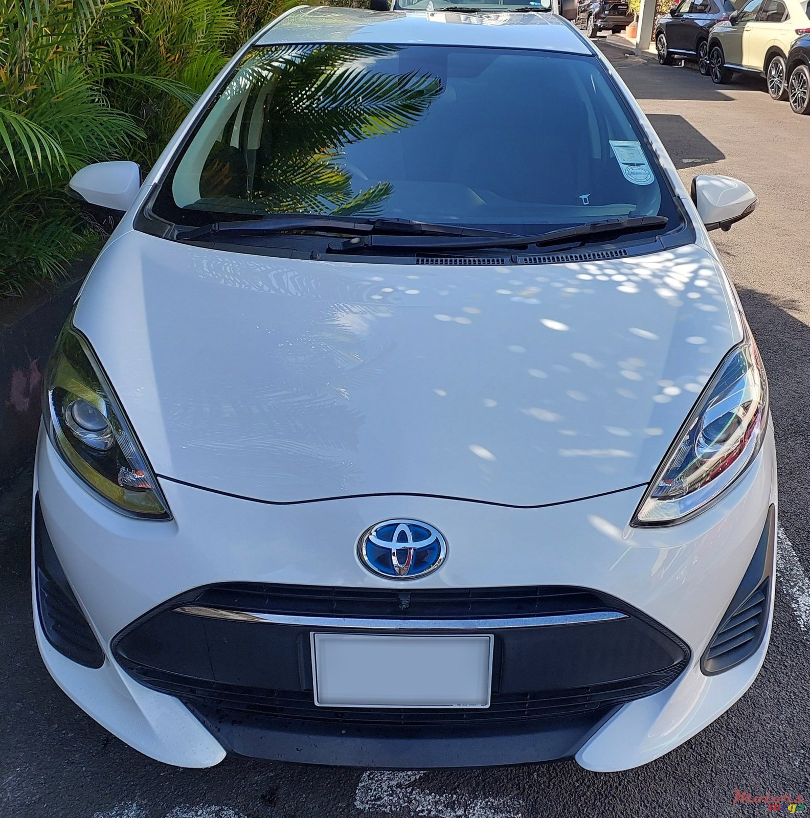 2017' Toyota Aqua photo #3