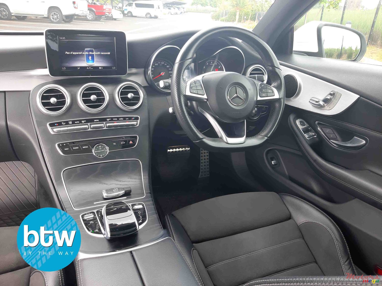 2017' Mercedes-Benz C-Class photo #6