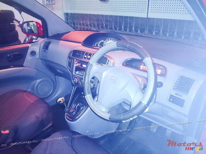 2005' Hyundai photo #5