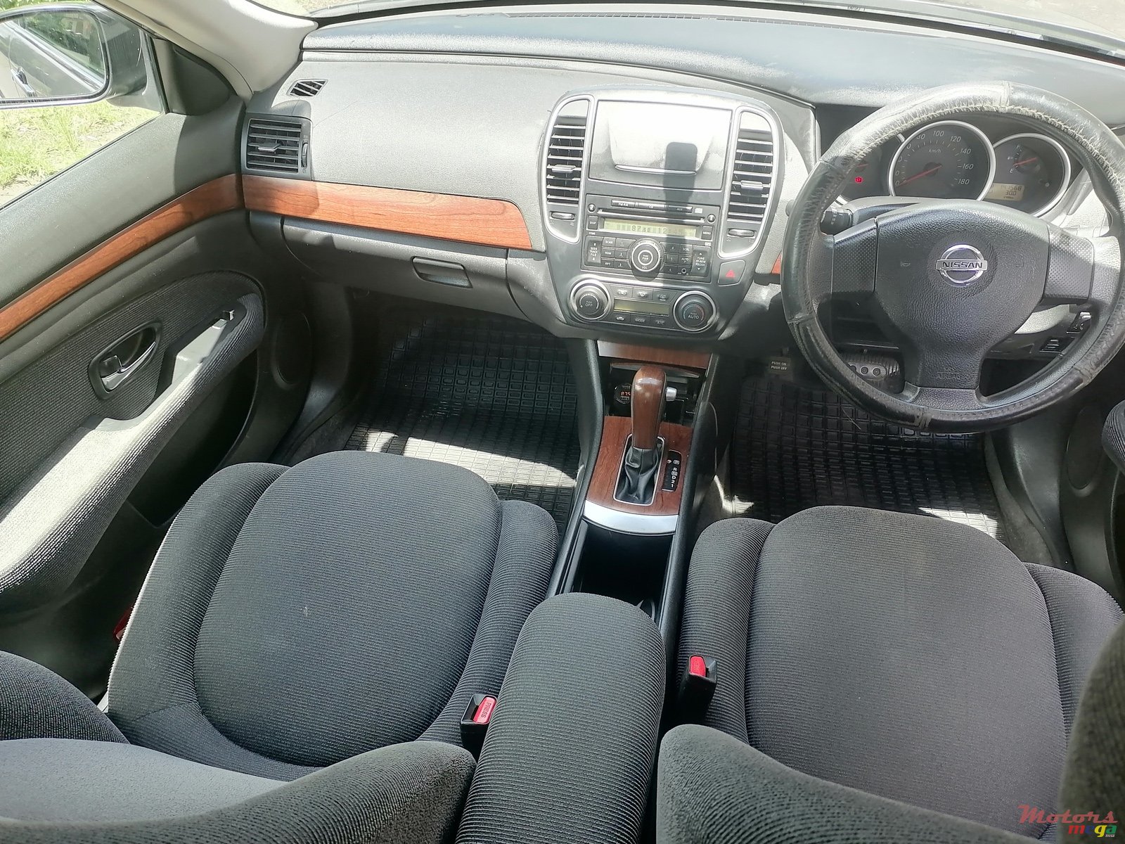 2011' Nissan Bluebird photo #7