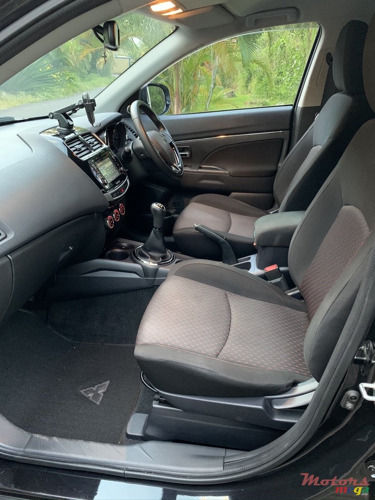 2018' Mitsubishi ASX photo #5