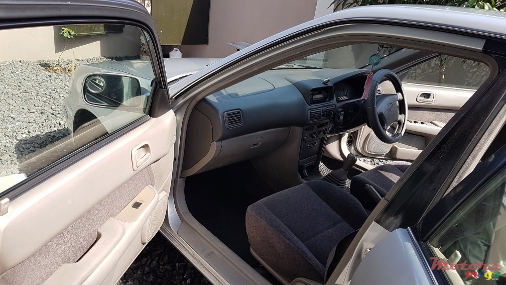 1998' Toyota Corolla EE111 photo #7