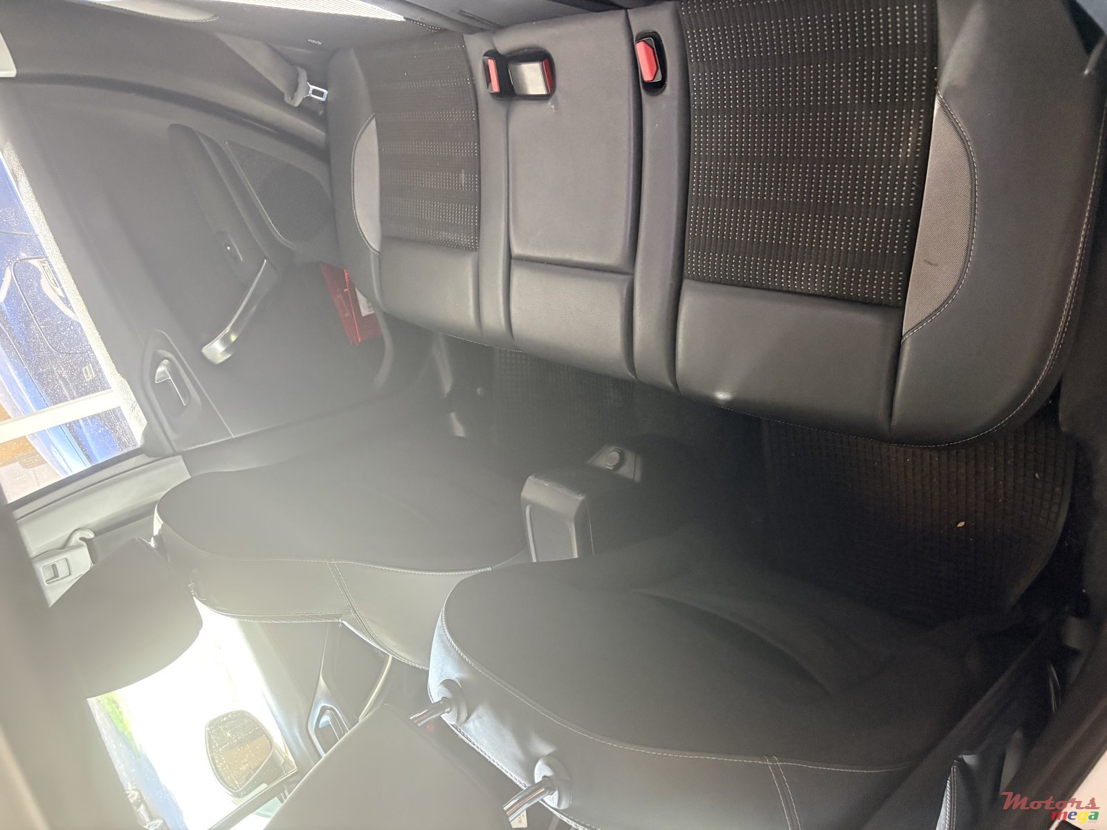 2018' Peugeot 2008 photo #6