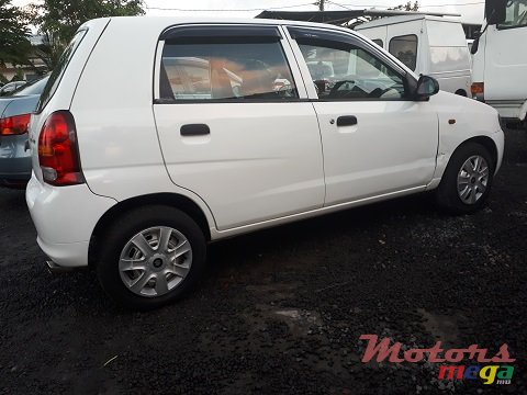 2011' Suzuki Alto photo #4