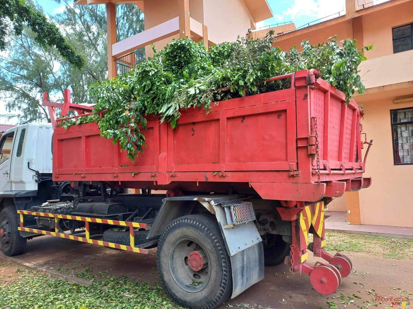 1999' Mitsubishi photo #1