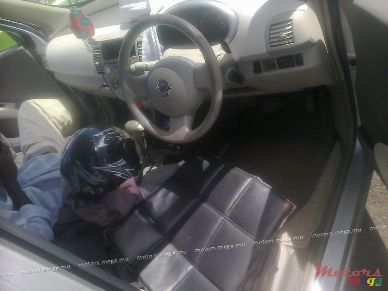 2003' Nissan photo #5