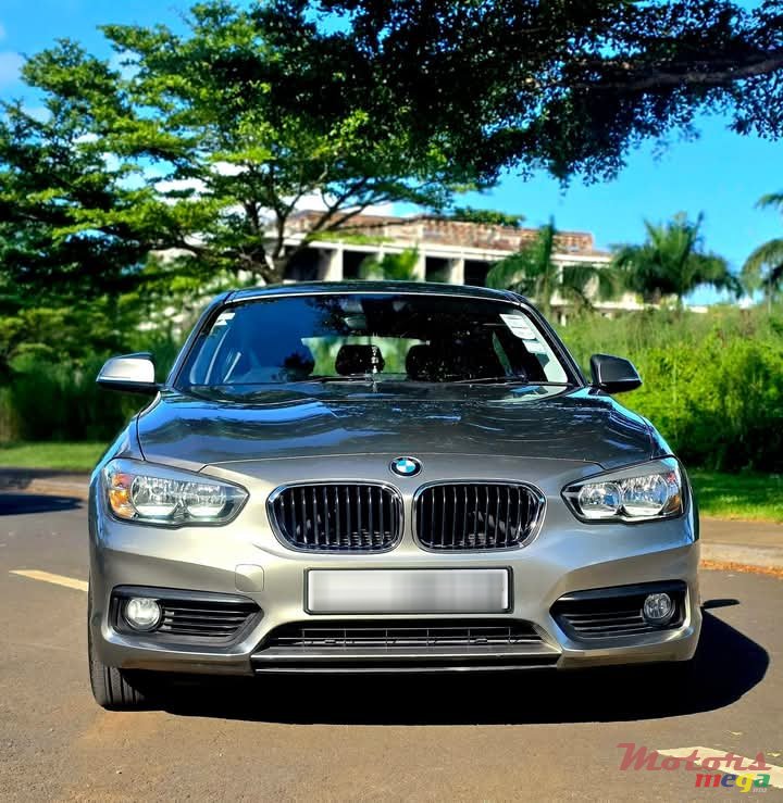 2015' BMW 1 Series 5 Door Facelift. Twinpower turbo photo #1