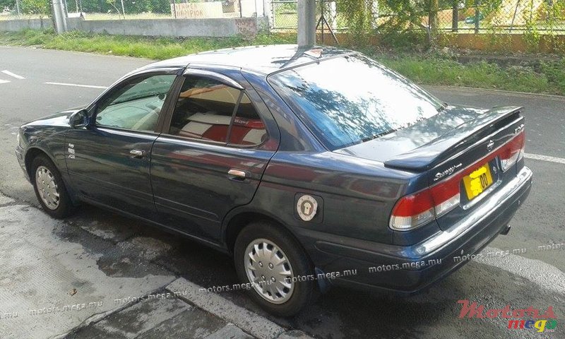 2000' Nissan Sunny photo #3