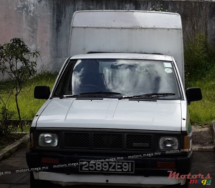 1991' Nissan photo #1