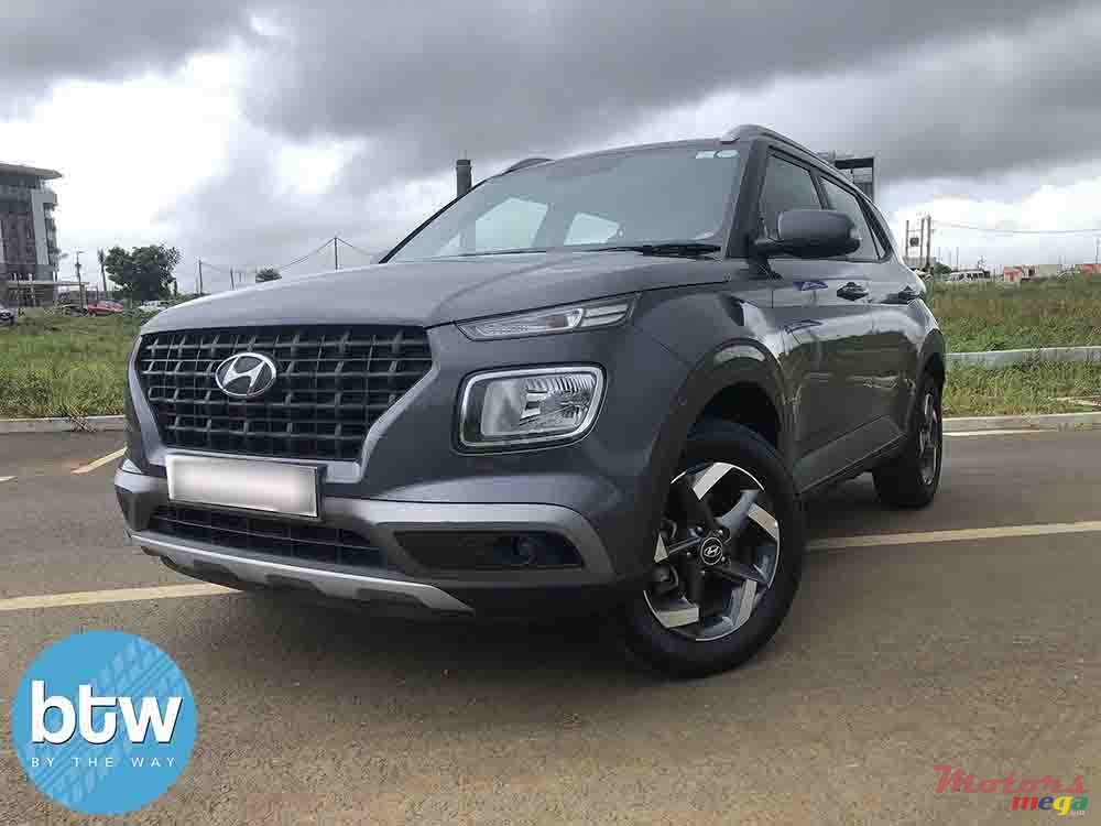 2019' Hyundai Venue photo #2