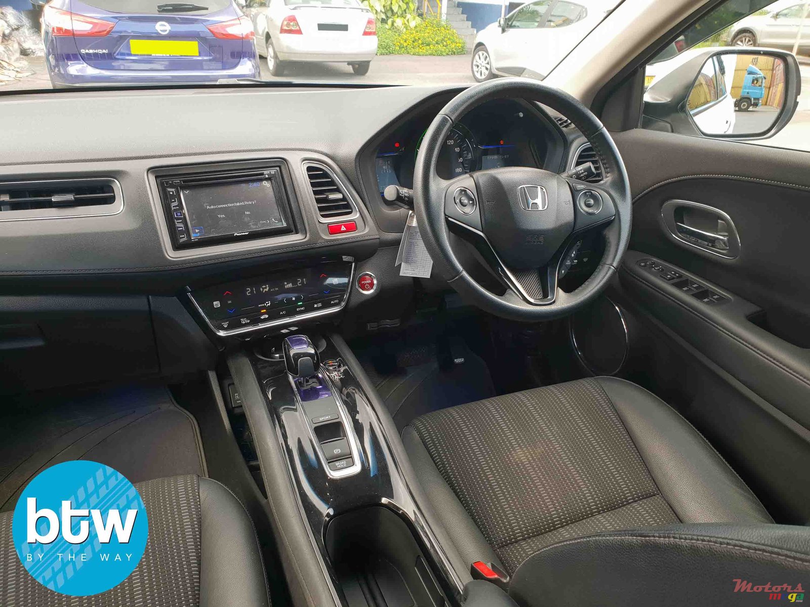 2014' Honda Vezel Hybrid photo #5