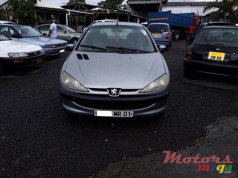 2001' Peugeot 206 photo #2