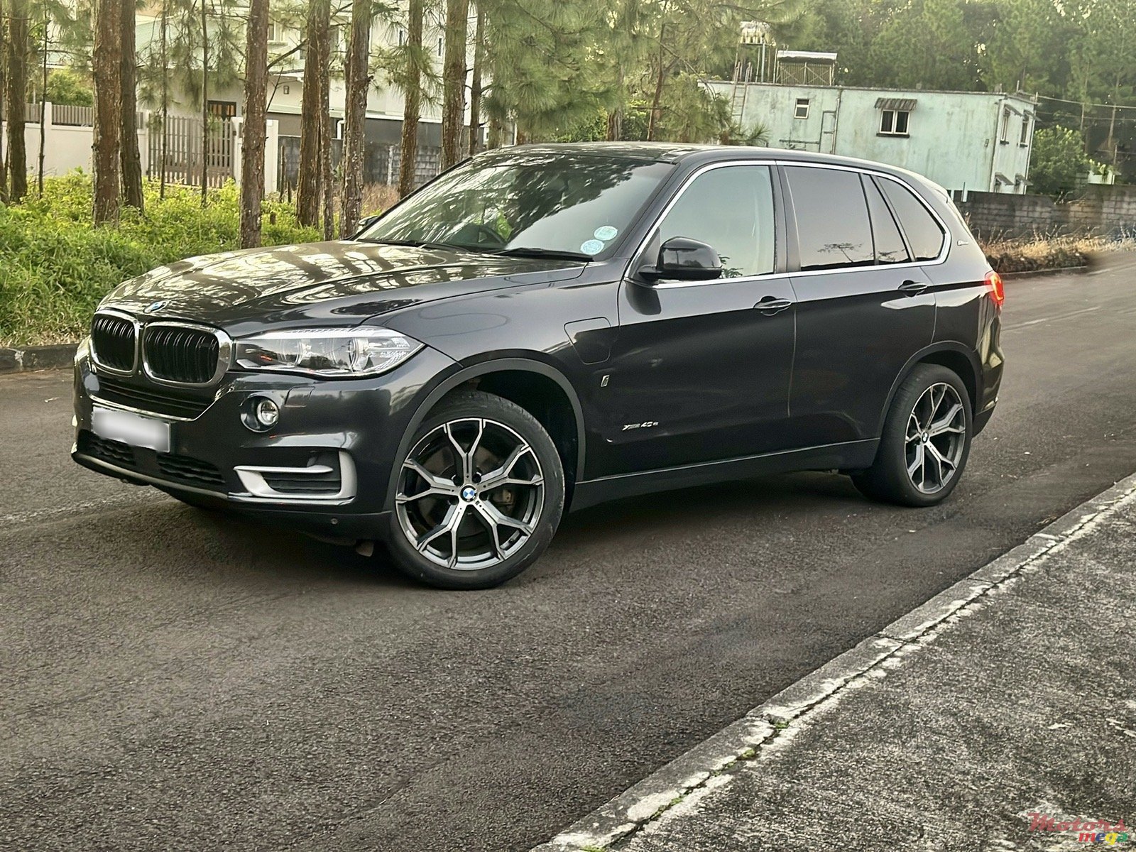 2017' BMW X5 40e photo #1
