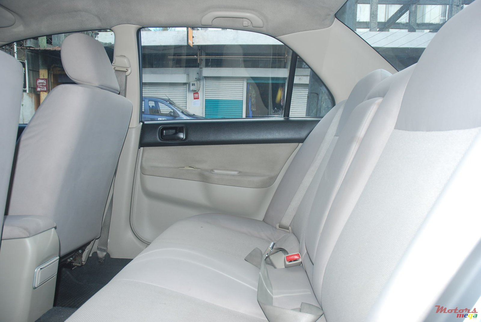 2009' Mitsubishi Lancer photo #4