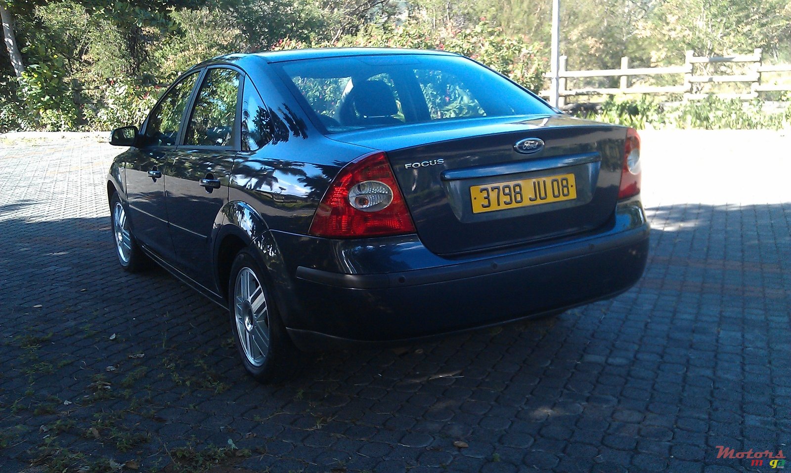 2008' Ford Focus photo #3