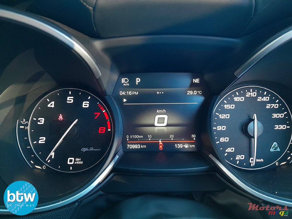 2019' Alfa Romeo Stelvio QUADRIFOGLIO V6 2.9 photo #6