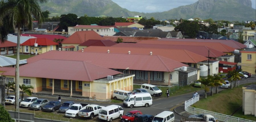 Roches-Noires: Un directeur sous l’influence de l’alcool percute un piéton