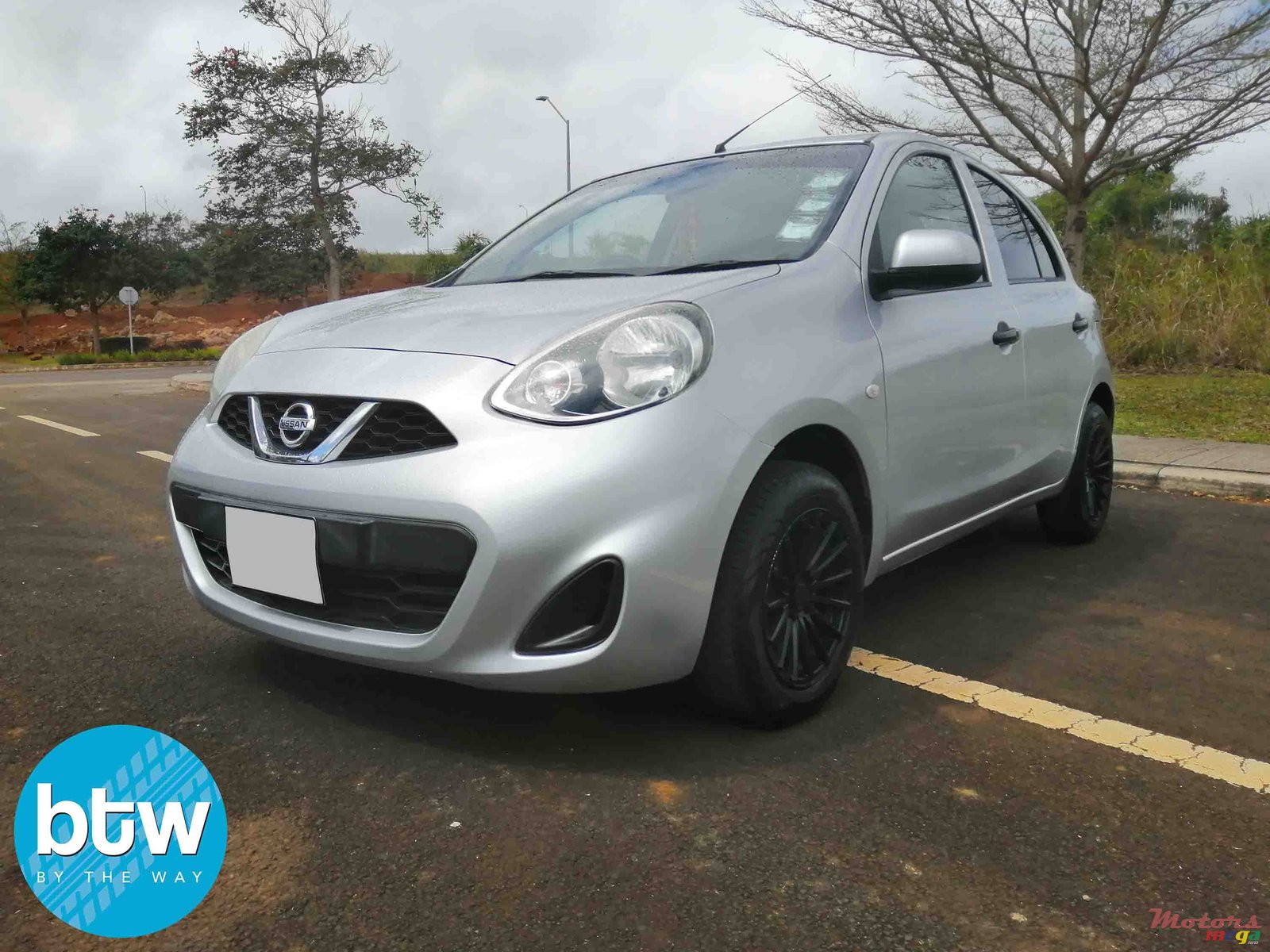 2014' Nissan March photo #2