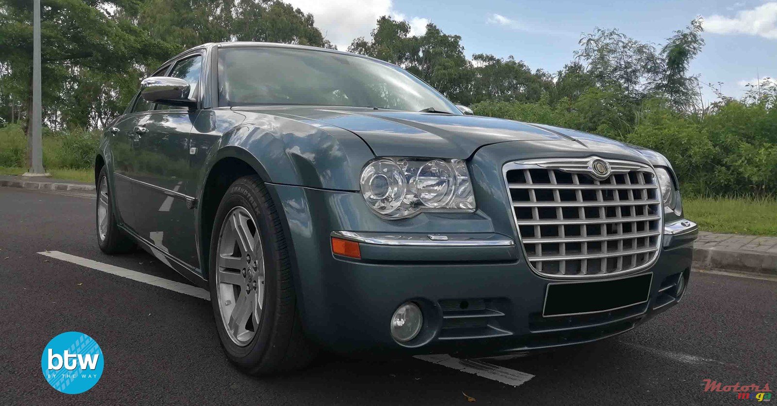 2006' Chrysler 300 C 5.7 Hemi 345hp photo #1