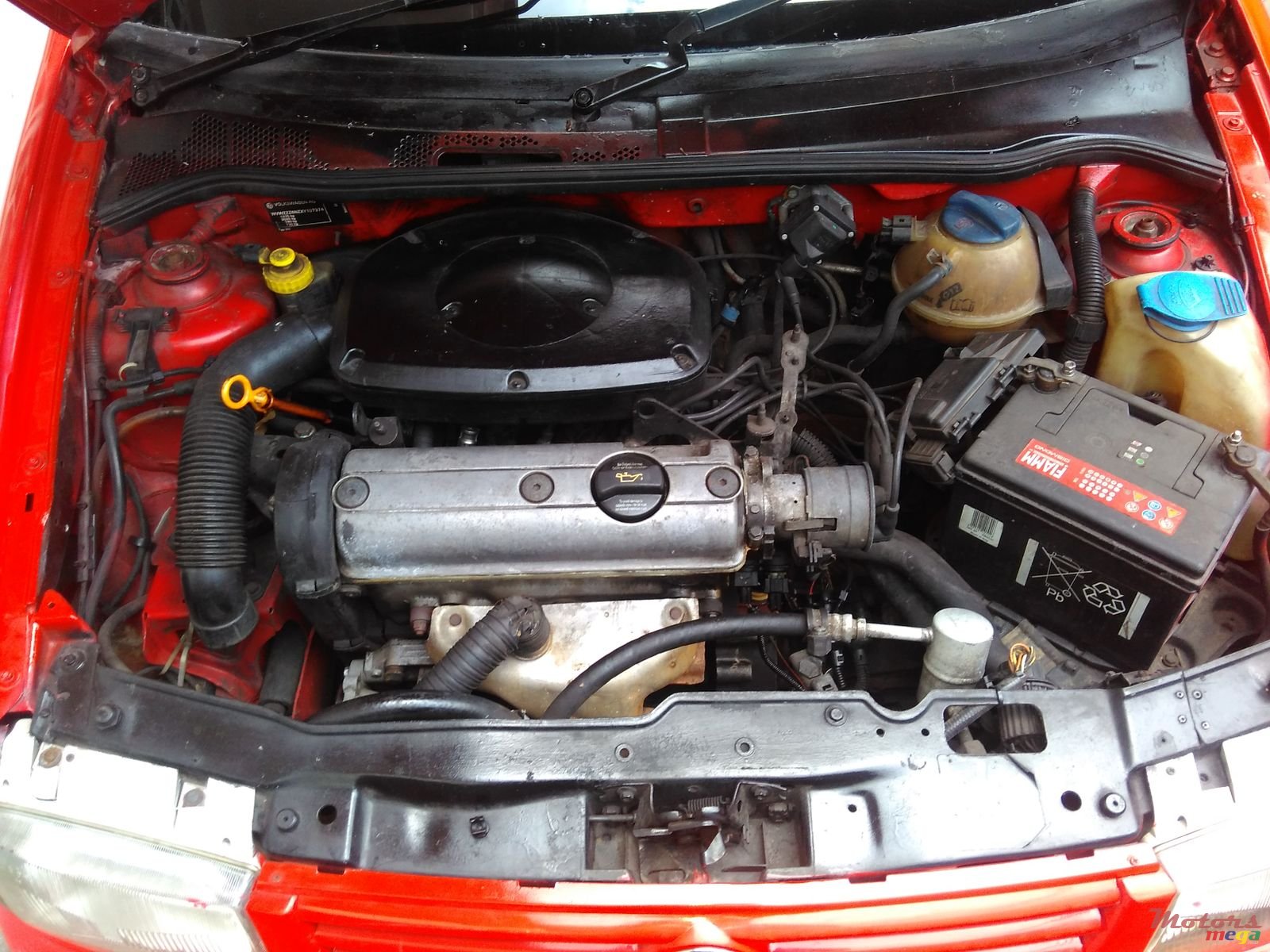 1999' Volkswagen Polo photo #6