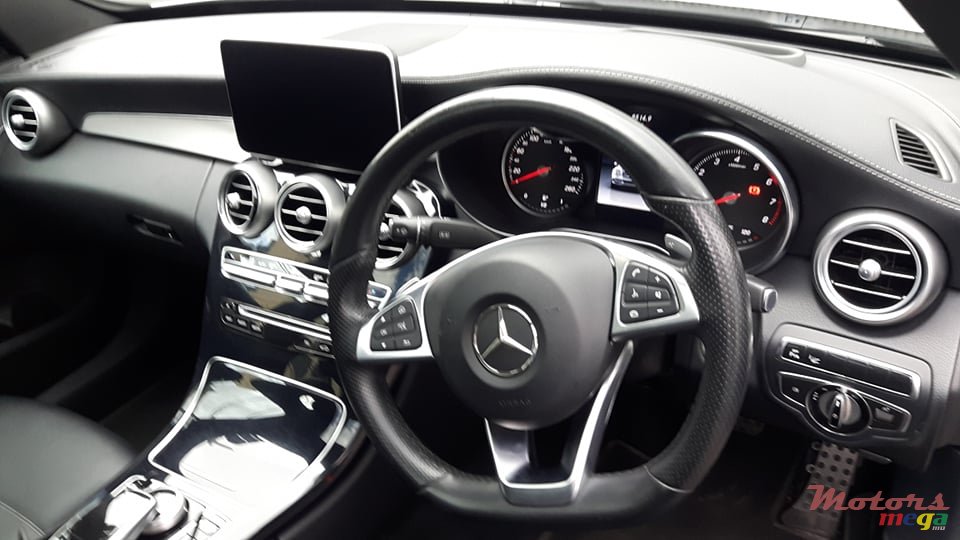 2014' Mercedes-Benz C-Class photo #5