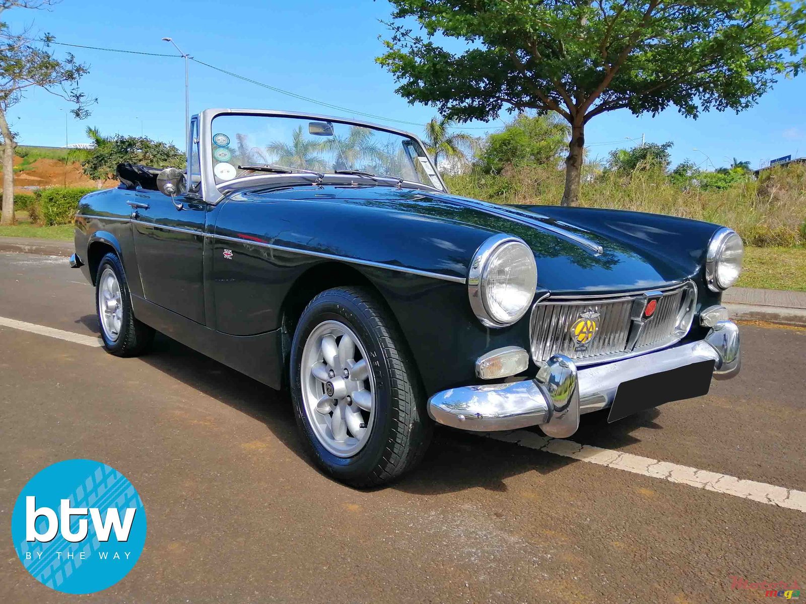 1970' MG Midget photo #1