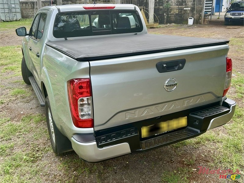2023' Nissan Navara photo #2