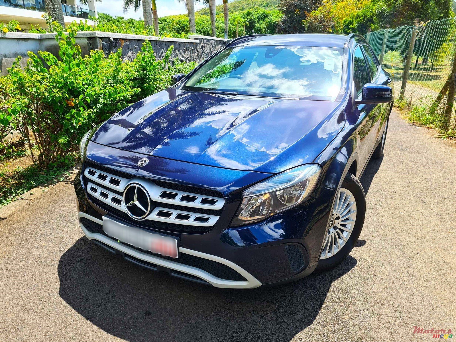 2017' Mercedes-Benz GLA 200 Style photo #5