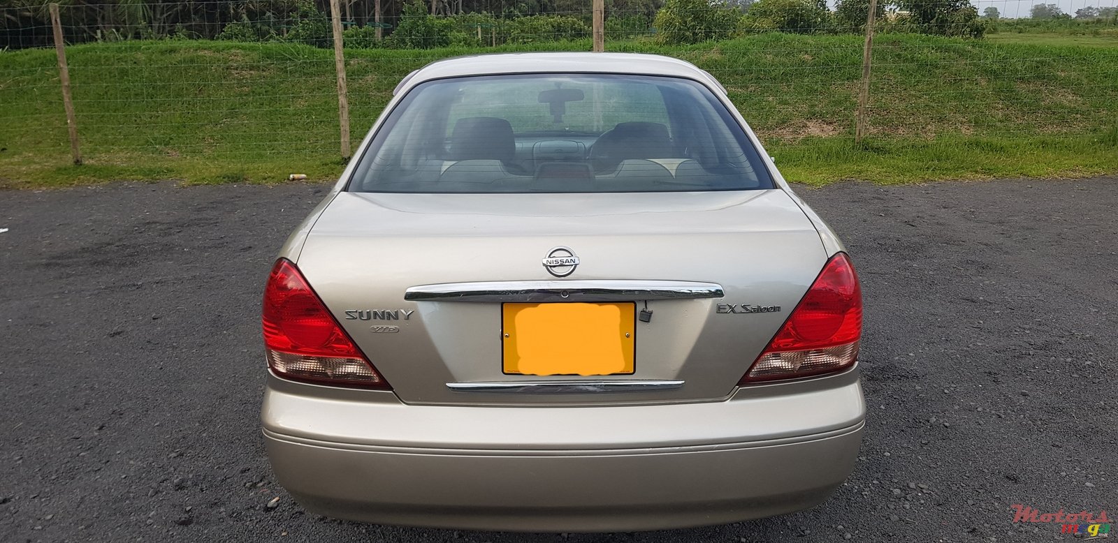 2005' Nissan Sunny VIP saloon photo #2