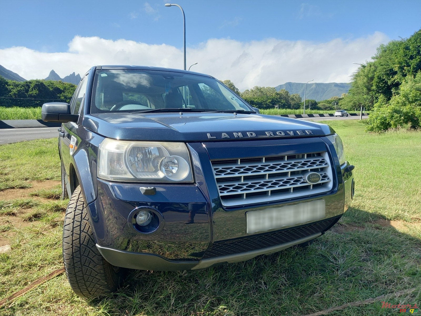 2008' Land Rover Freelander 4x4 photo #5