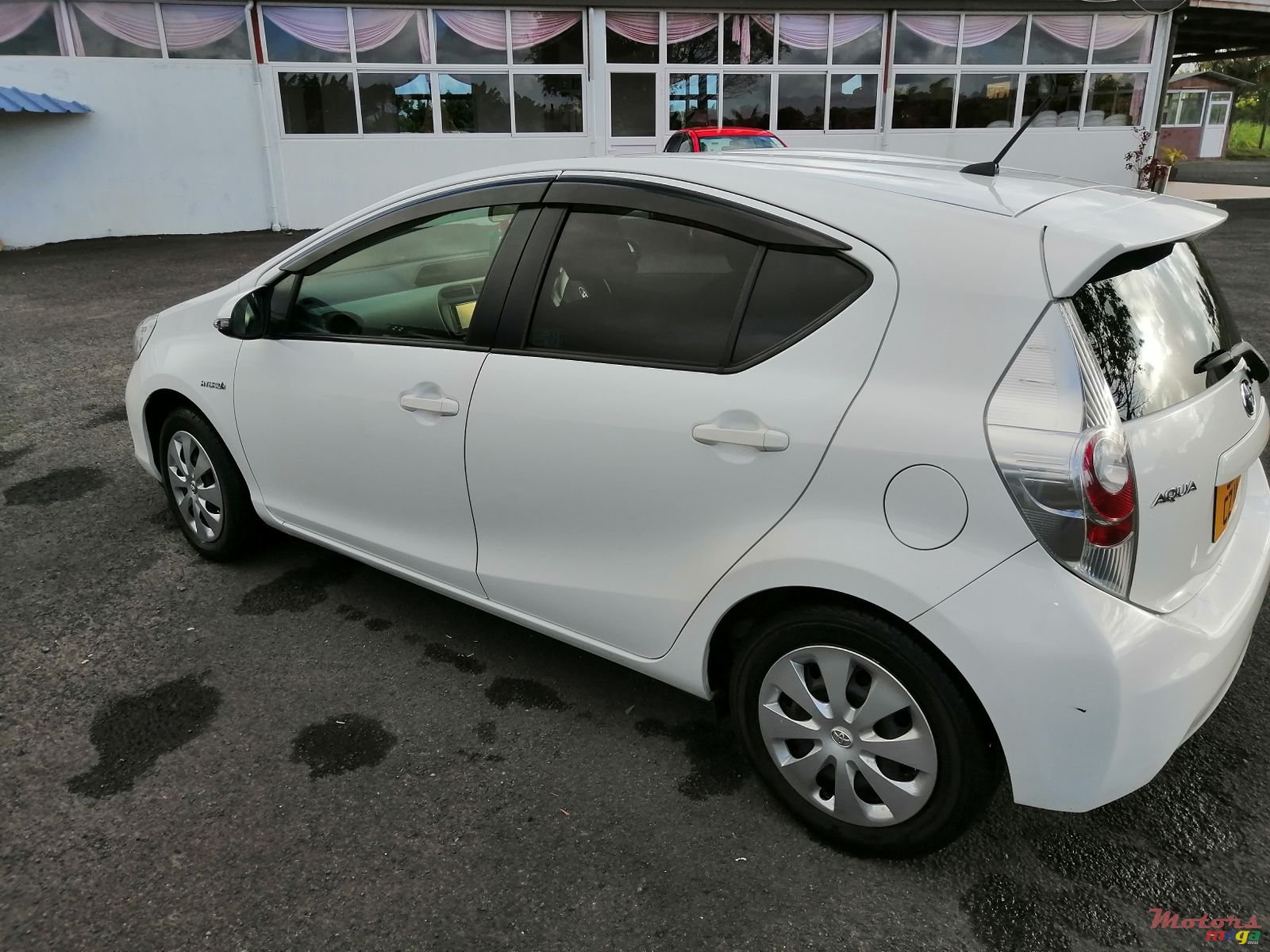 2014' Toyota Aqua photo #6