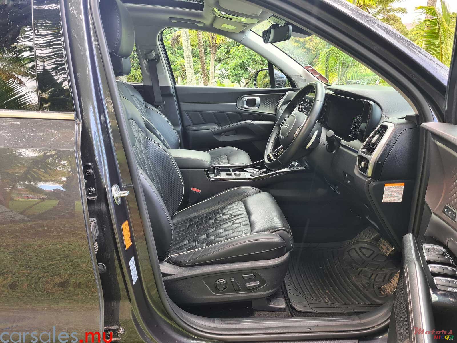 2022' Kia Sorento 1.6 PHEV photo #5