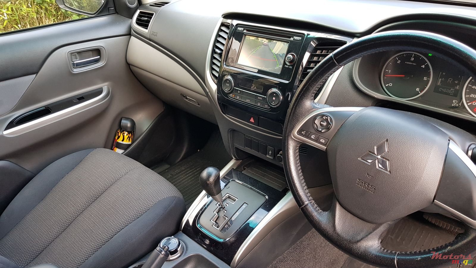 2017' Mitsubishi Automatic sportero 4*4 photo #4