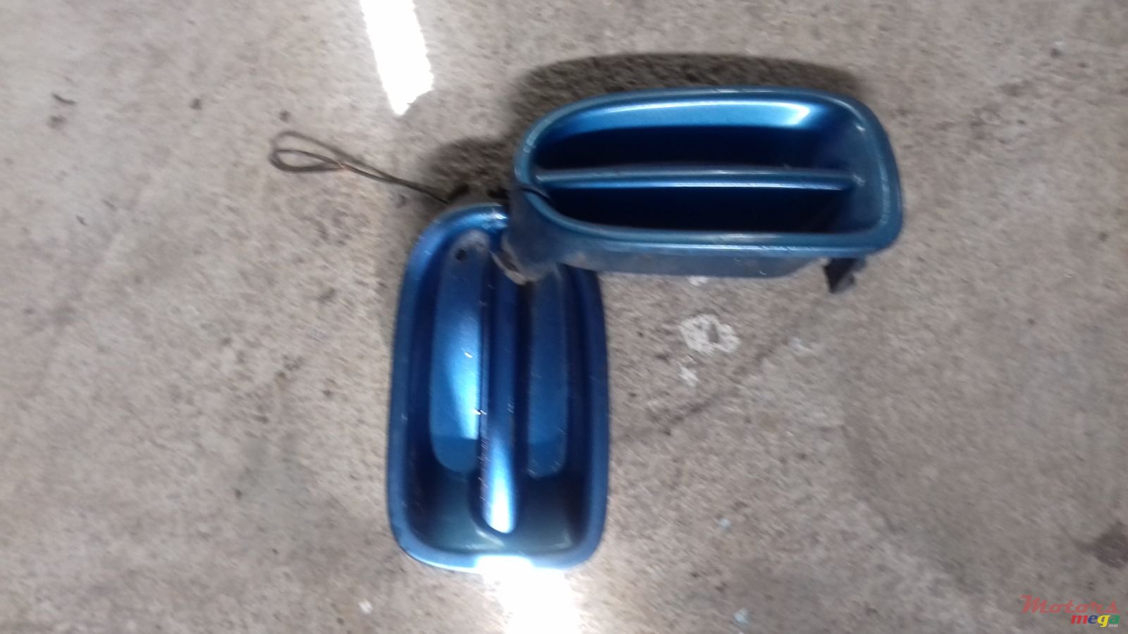 2000' Nissan Sunny photo #1