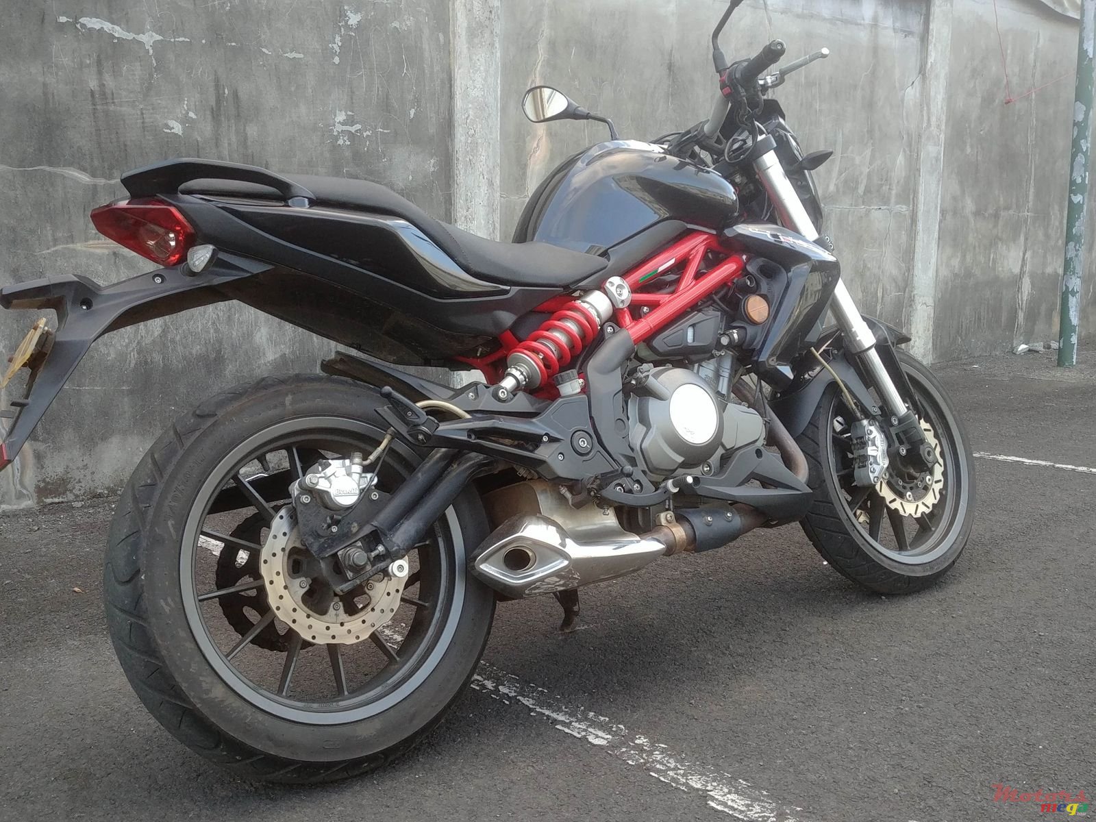 2016' Benelli TNT 300 photo #2