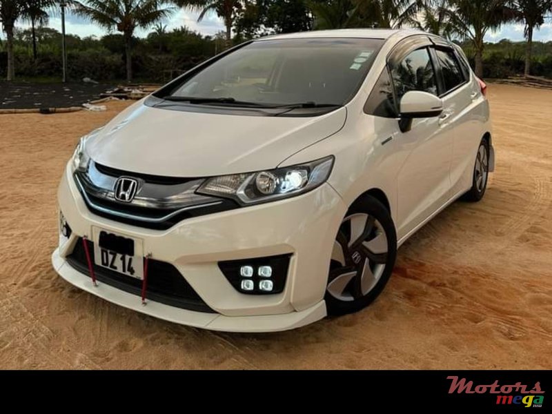 2014' Honda Fit L package photo #2