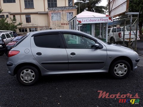 2001' Peugeot 206 photo #4