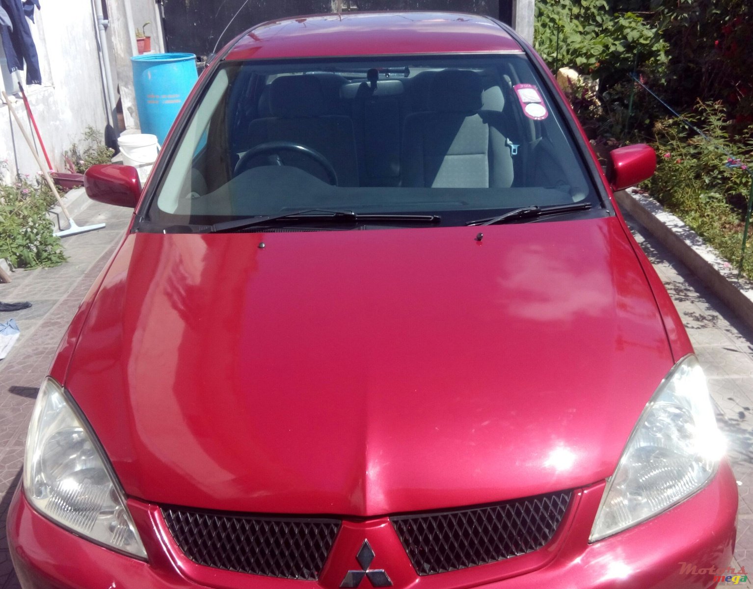 2005' Mitsubishi Lancer photo #1