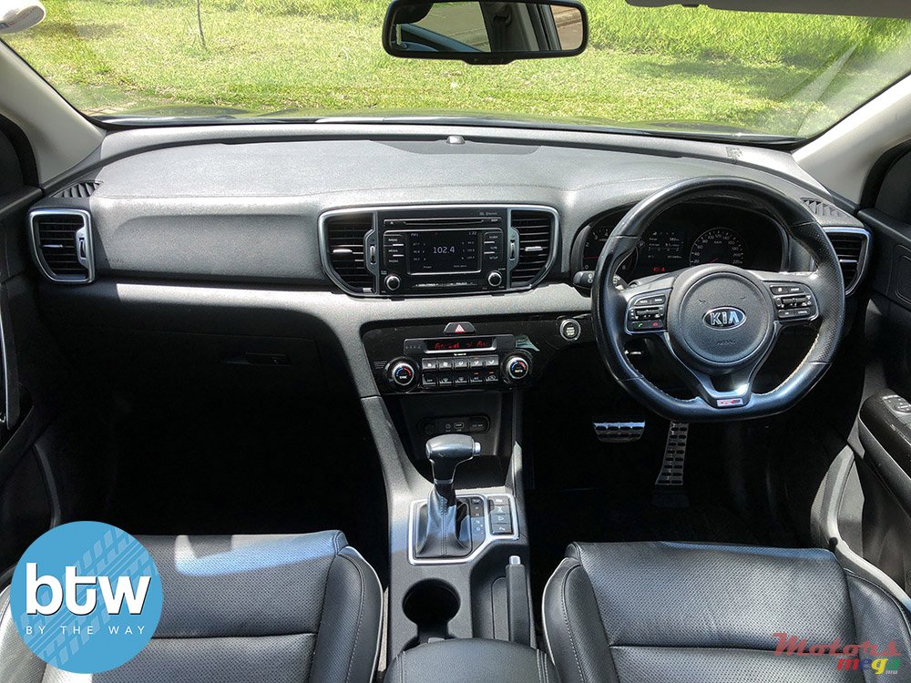 2017' Kia Sportage GT Line photo #5