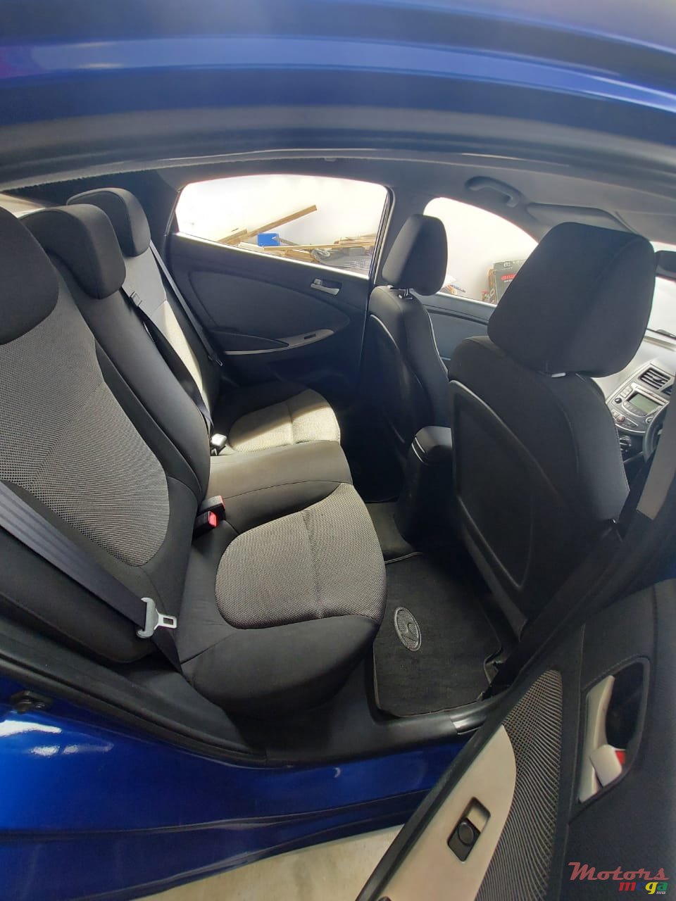 2012' Hyundai Accent photo #4