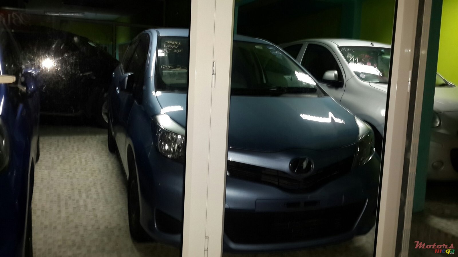 2012' Nissan photo #1